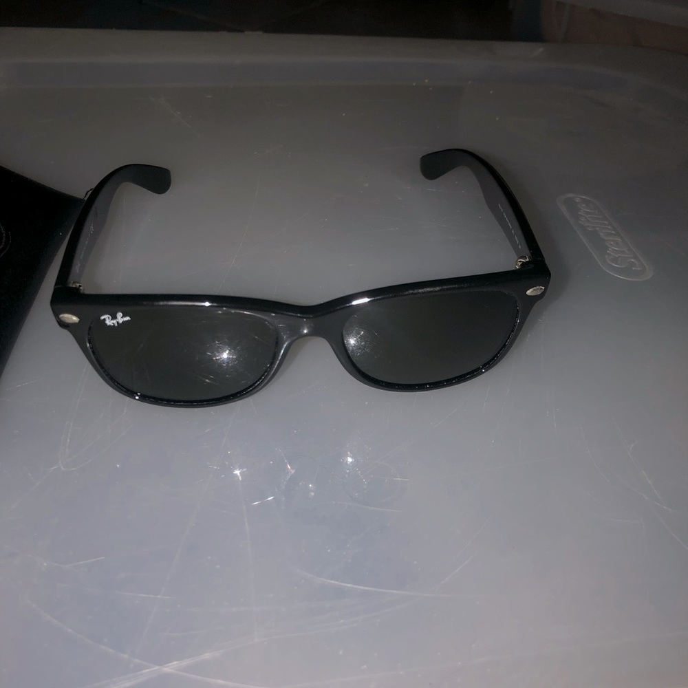 Ray-Ban Classic shades